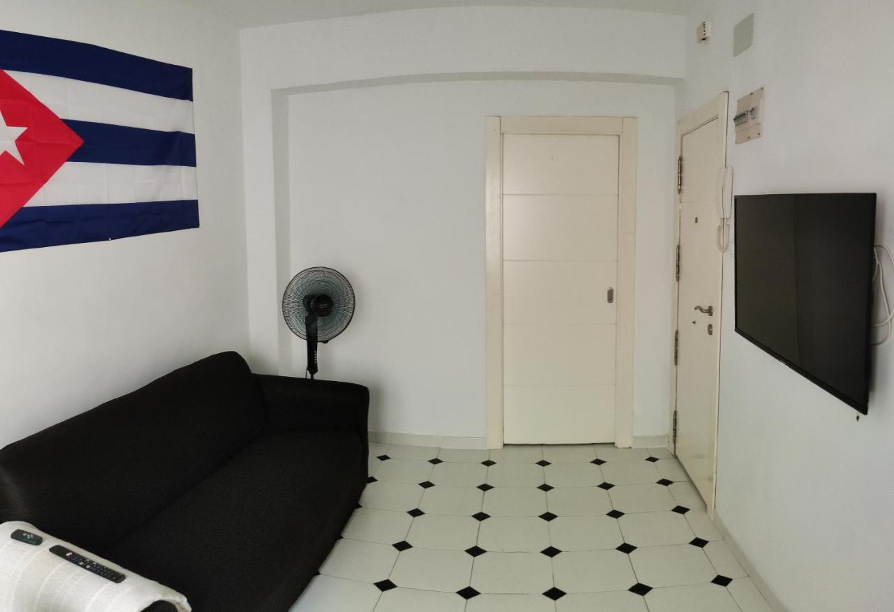 El Rinconcito Cubano En El Centro Apartment Almería Exterior photo